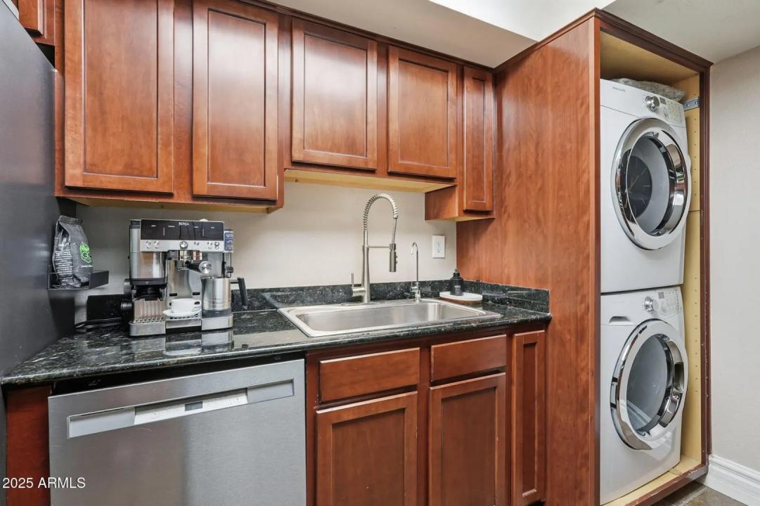 Real Estate Picture 15