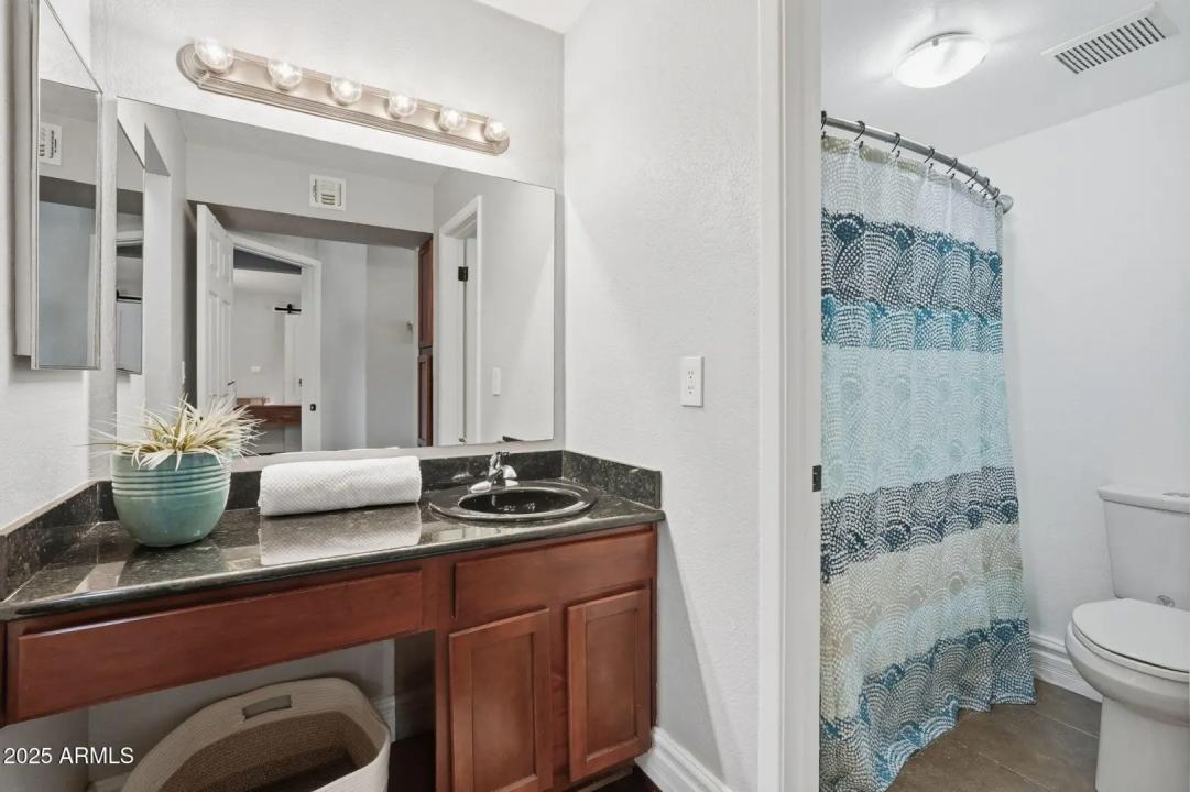 Real Estate Picture 19