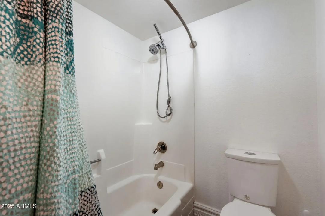 Real Estate Picture 20