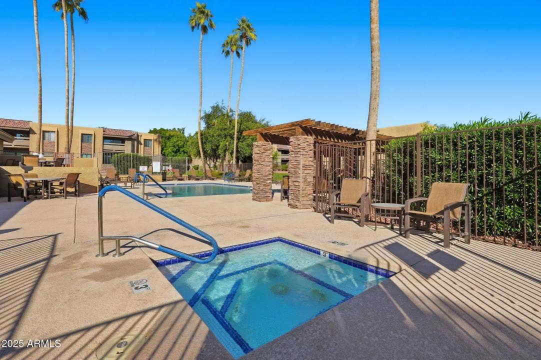 Real Estate Picture 30