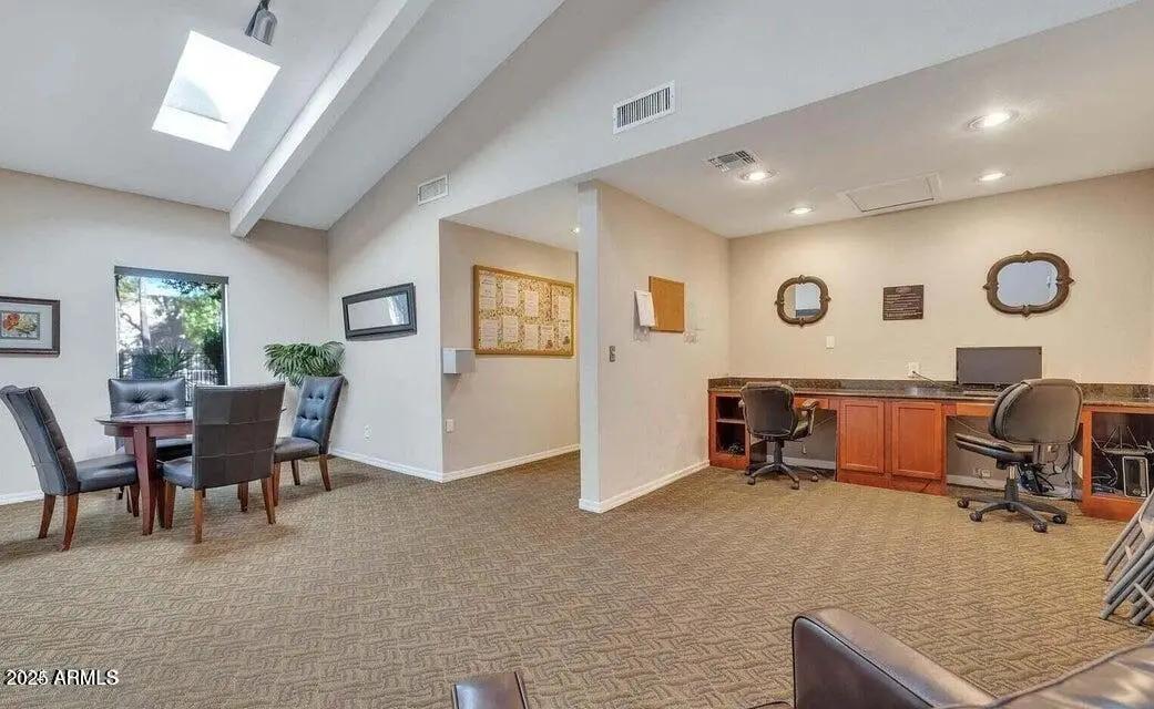 Real Estate Picture 33