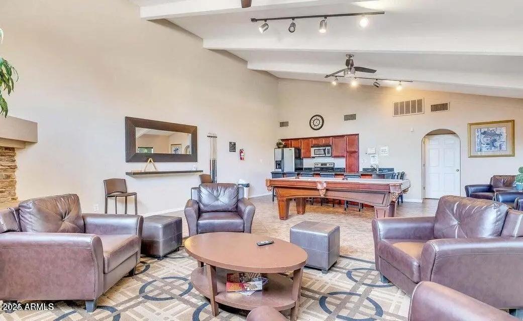 Real Estate Picture 32