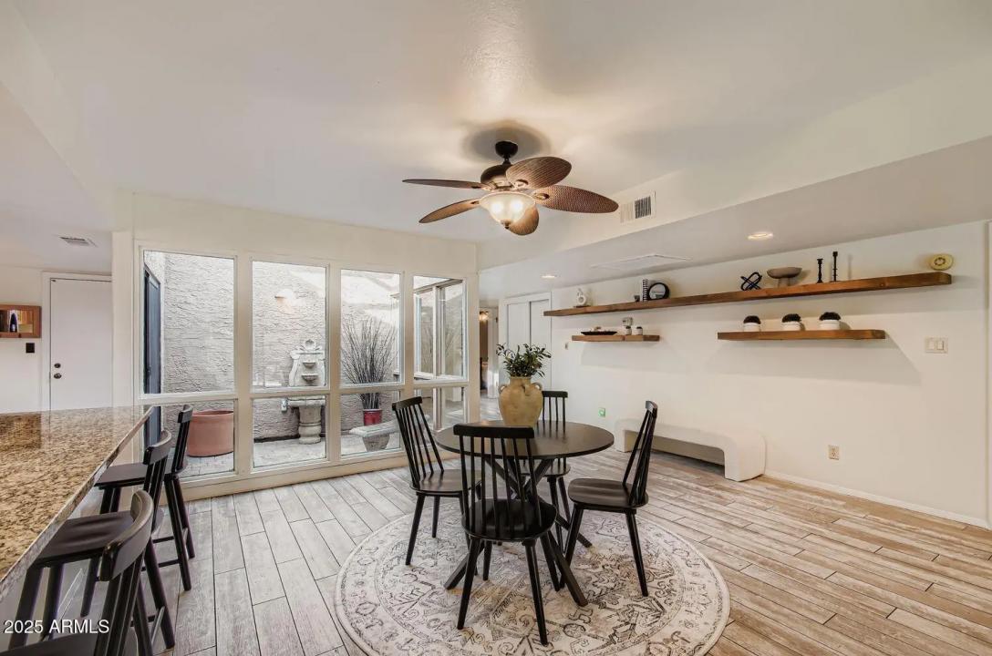 Real Estate Picture 7