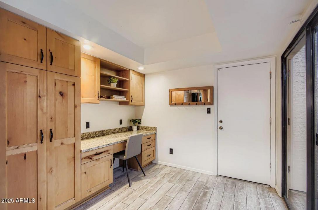 Real Estate Picture 11