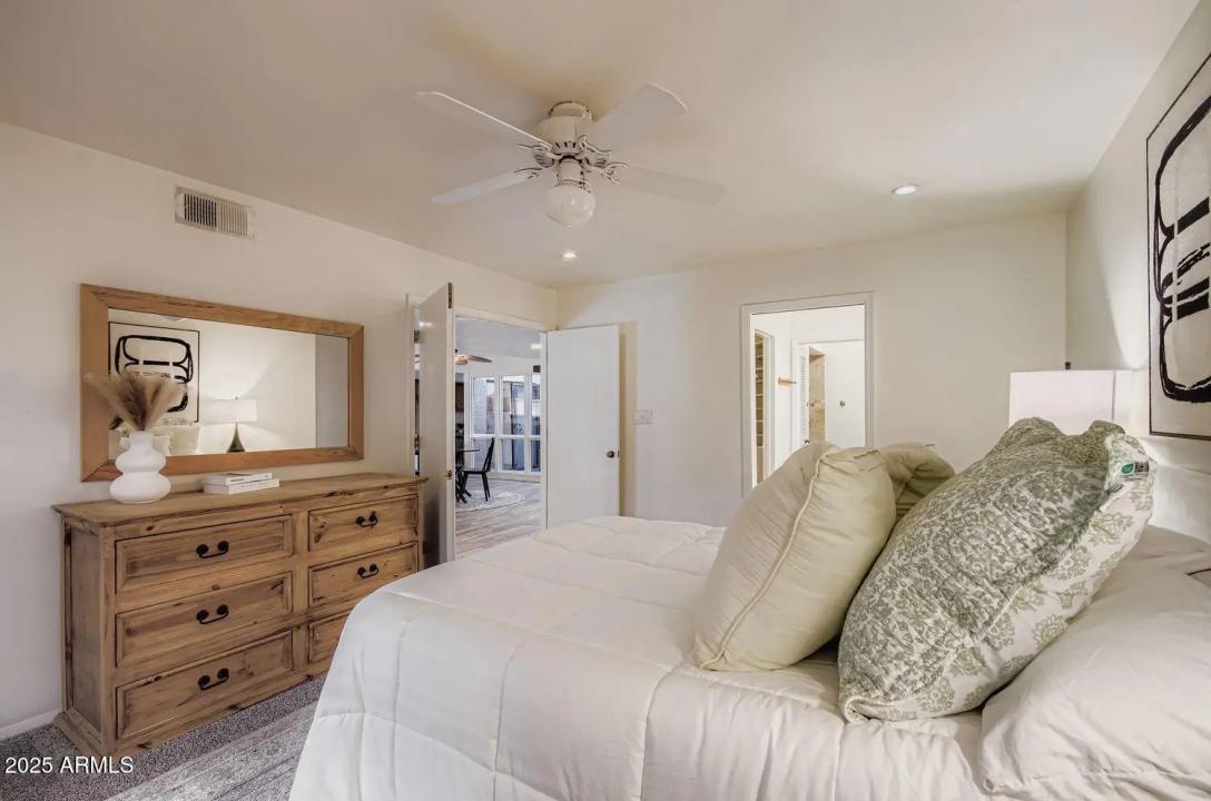 Real Estate Picture 13