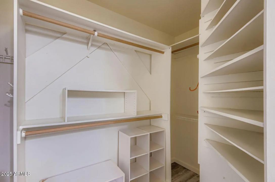 Real Estate Picture 16