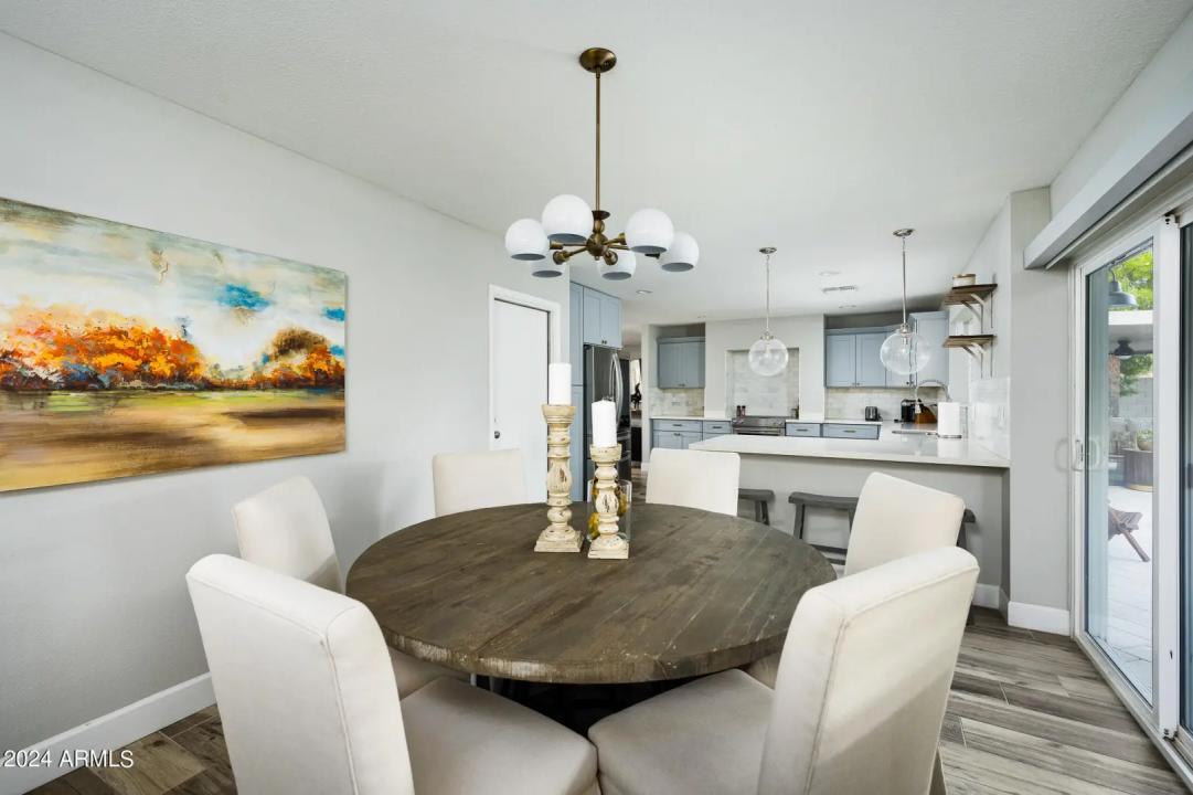 Real Estate Picture 12