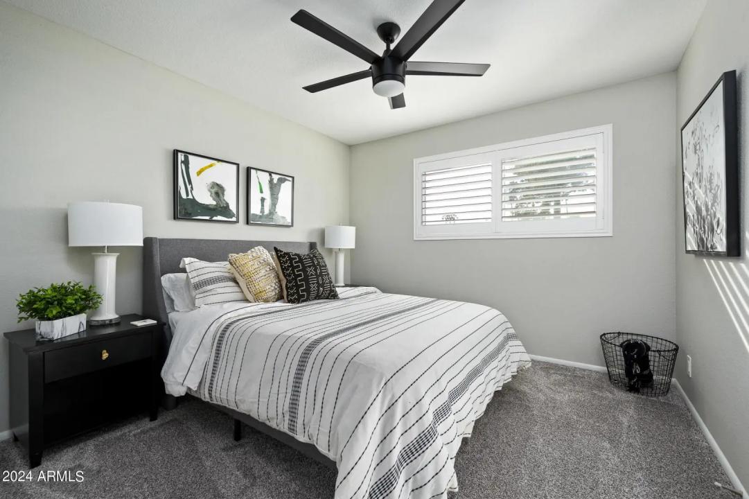 Real Estate Picture 18