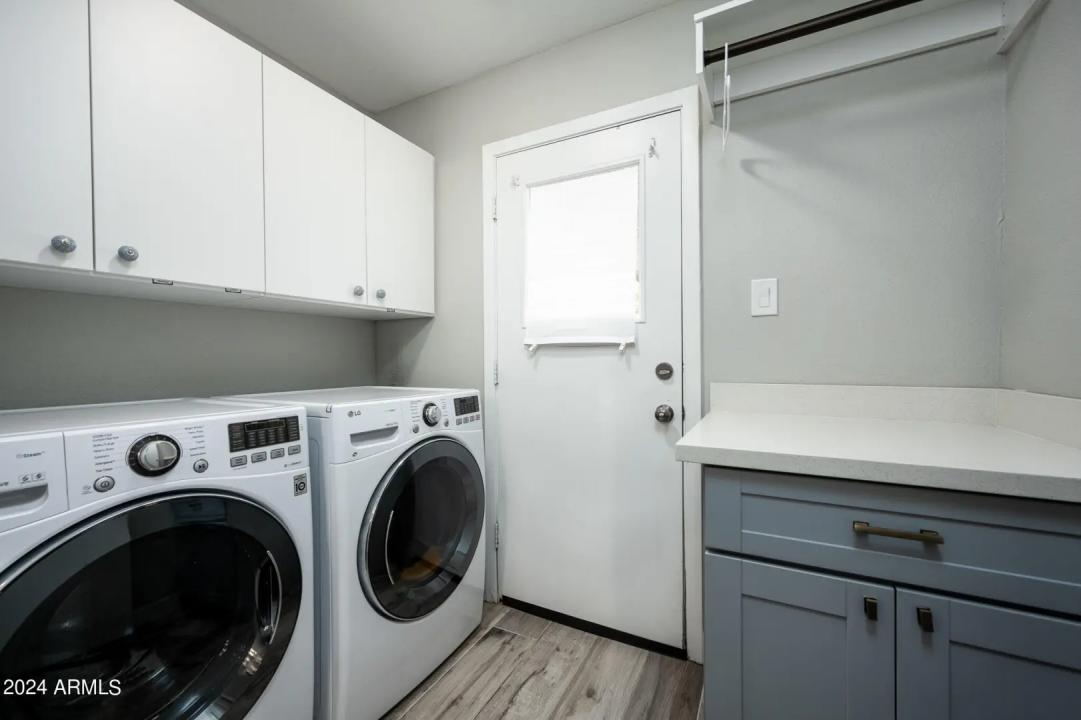 Real Estate Picture 22