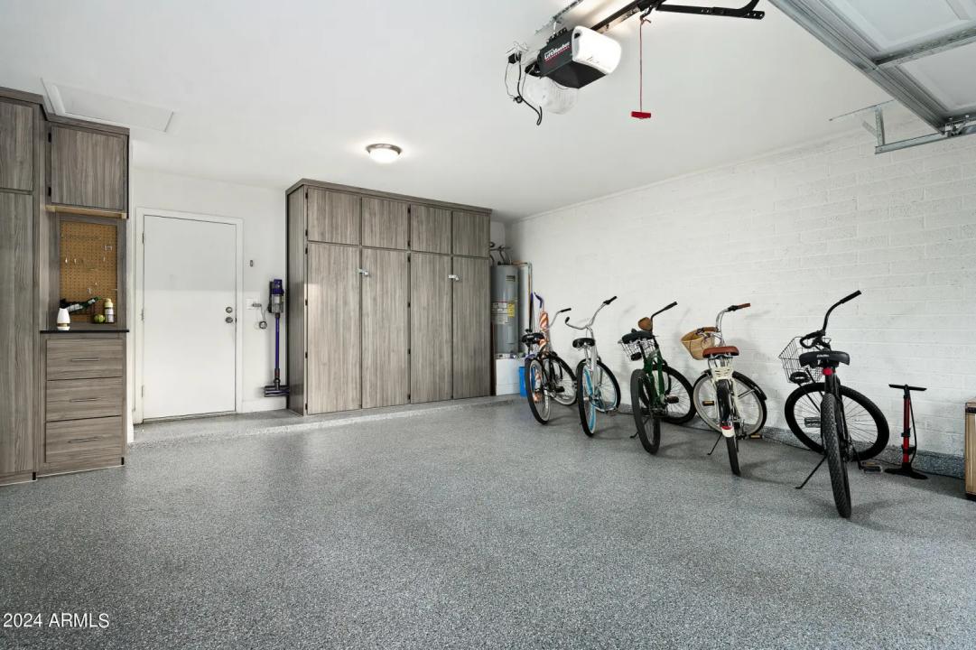 Real Estate Picture 23