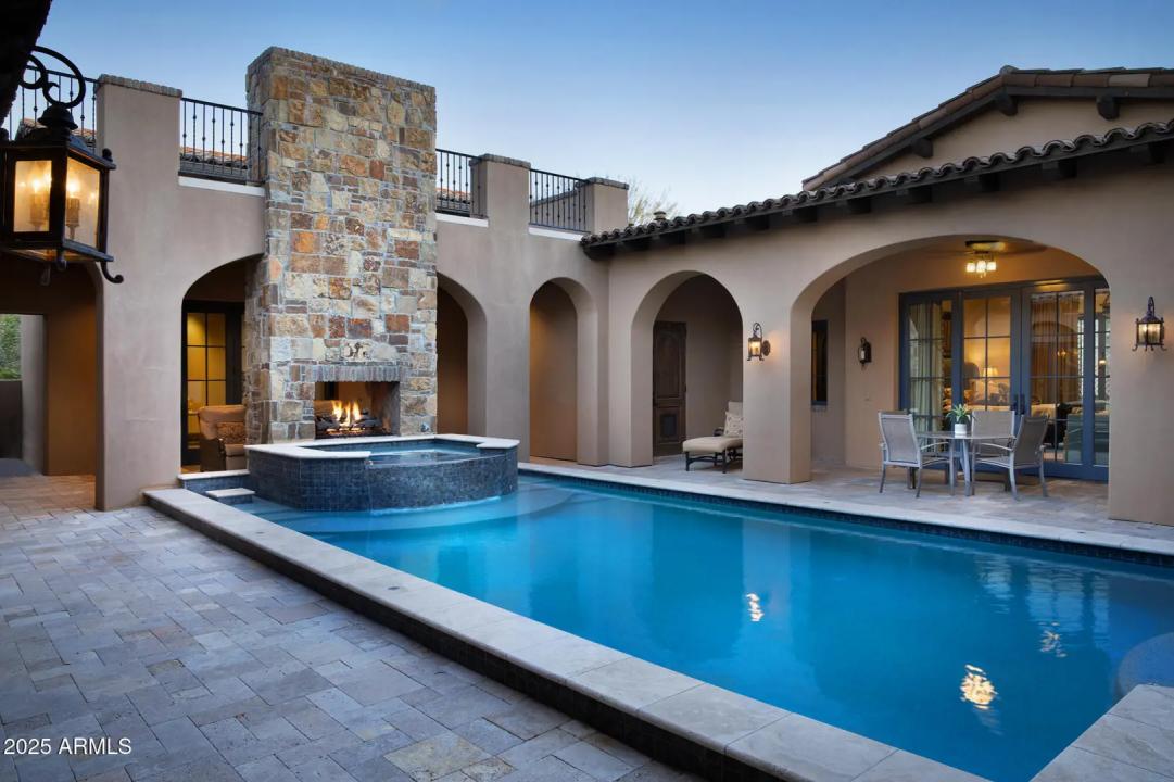 Real Estate Picture 13