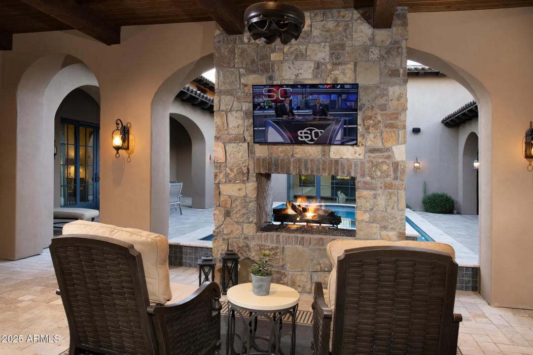 Real Estate Picture 15