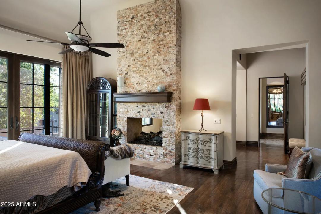 Real Estate Picture 22