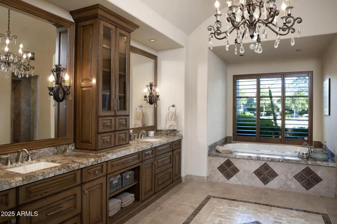 Real Estate Picture 23