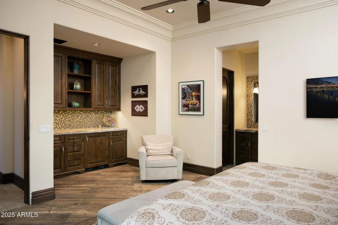 Real Estate Picture 29