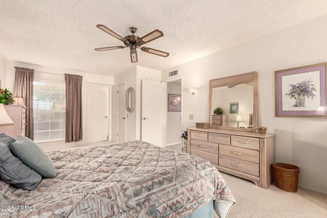 Real Estate Picture 15