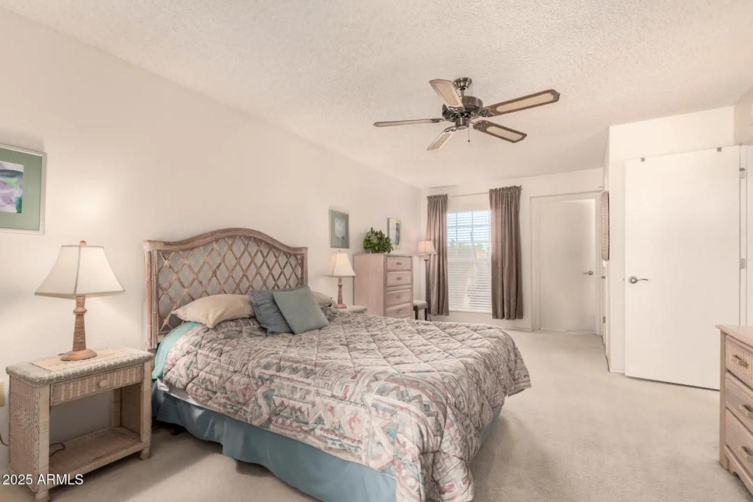 Real Estate Picture 16