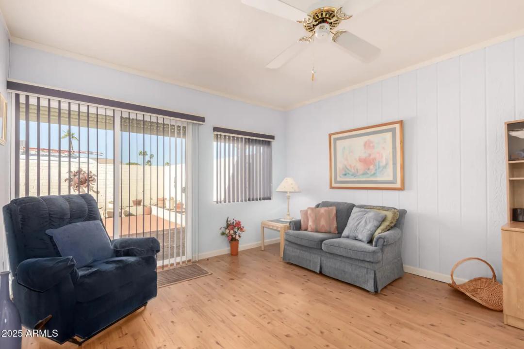 Real Estate Picture 12