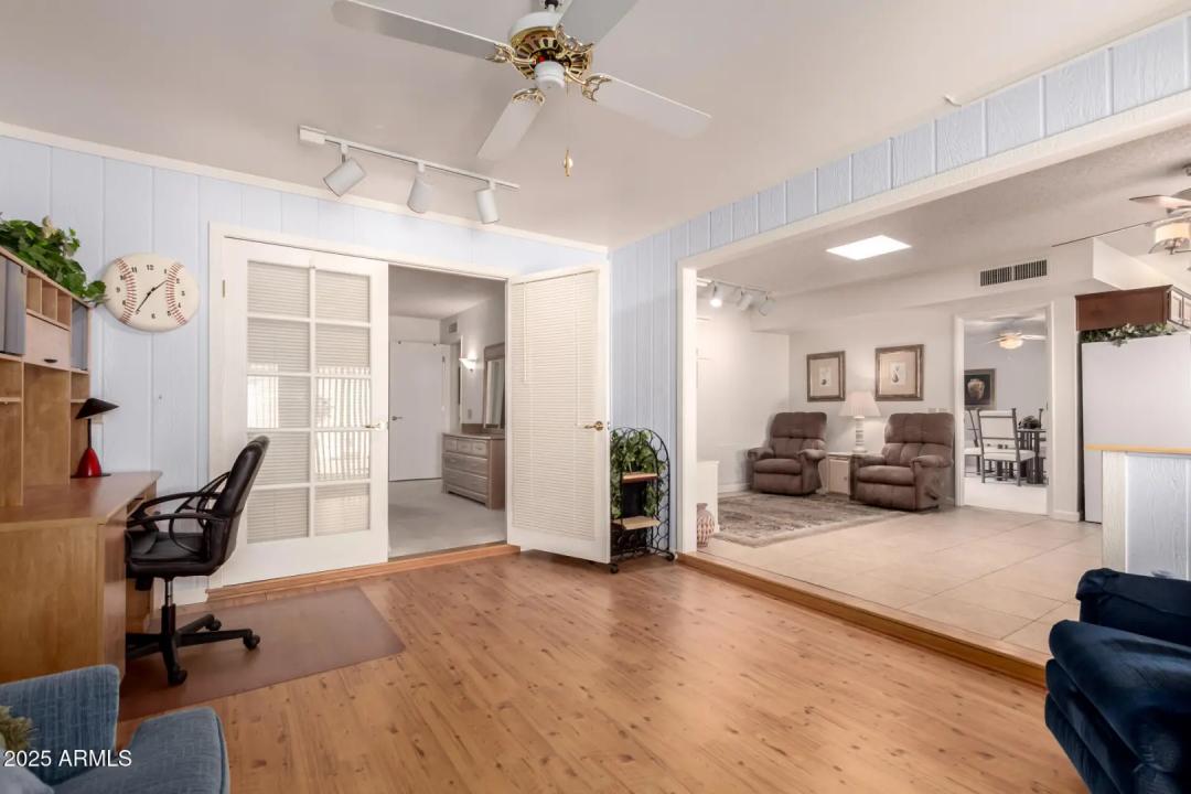 Real Estate Picture 11