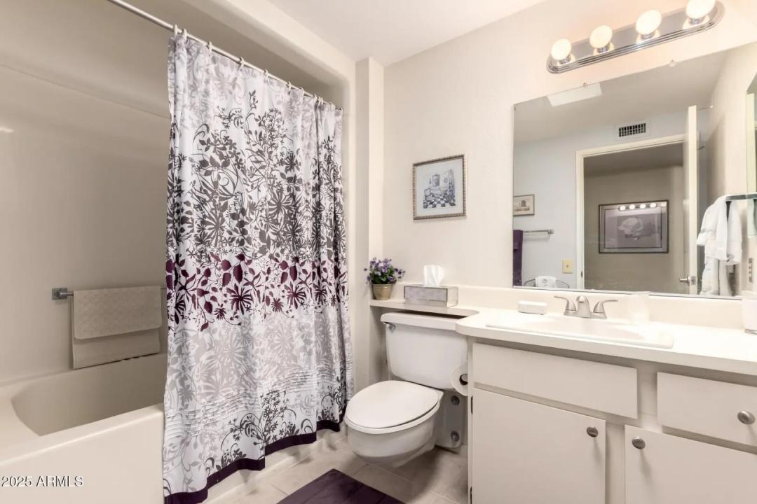 Real Estate Picture 23