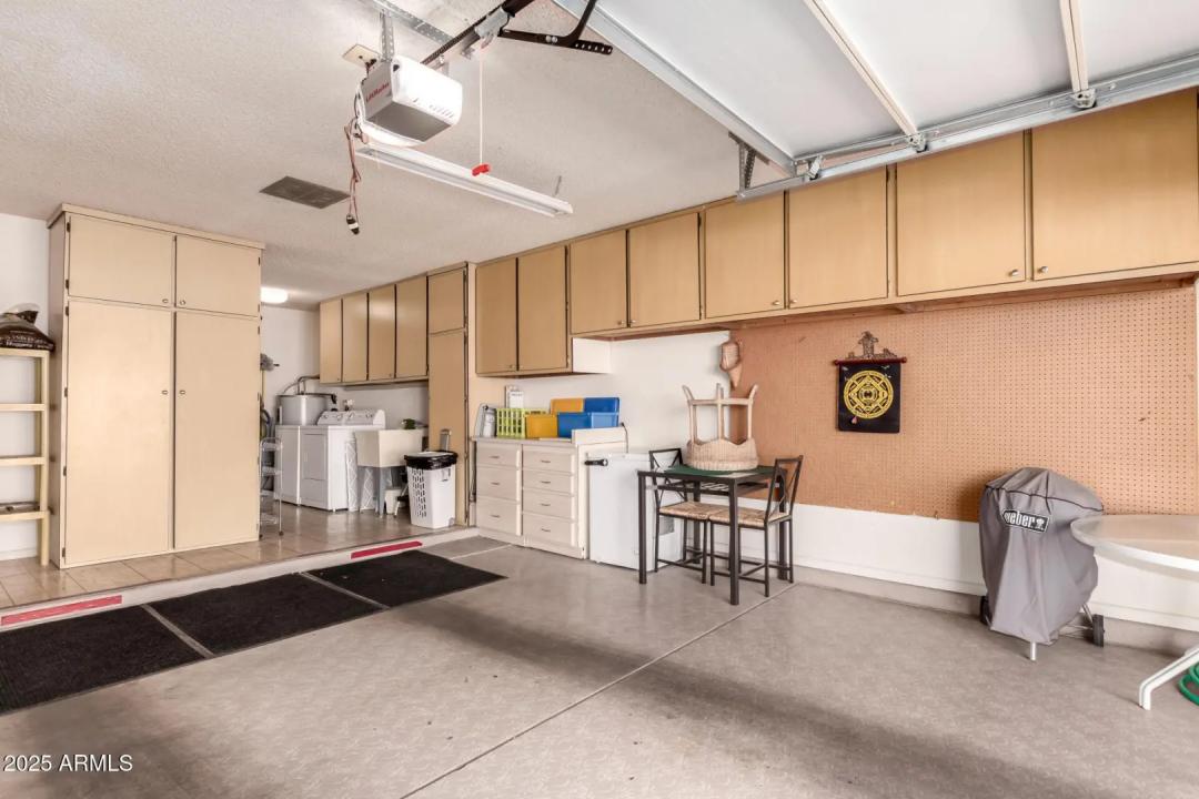 Real Estate Picture 24