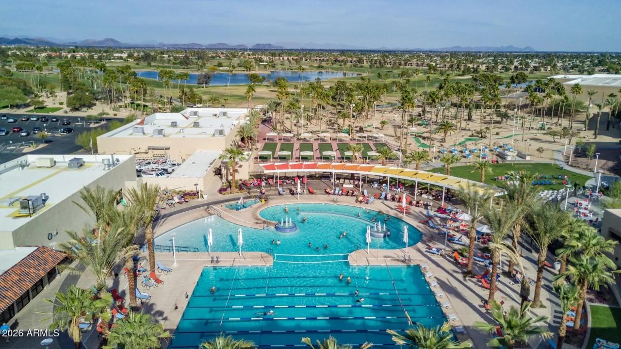 Real Estate Picture 3