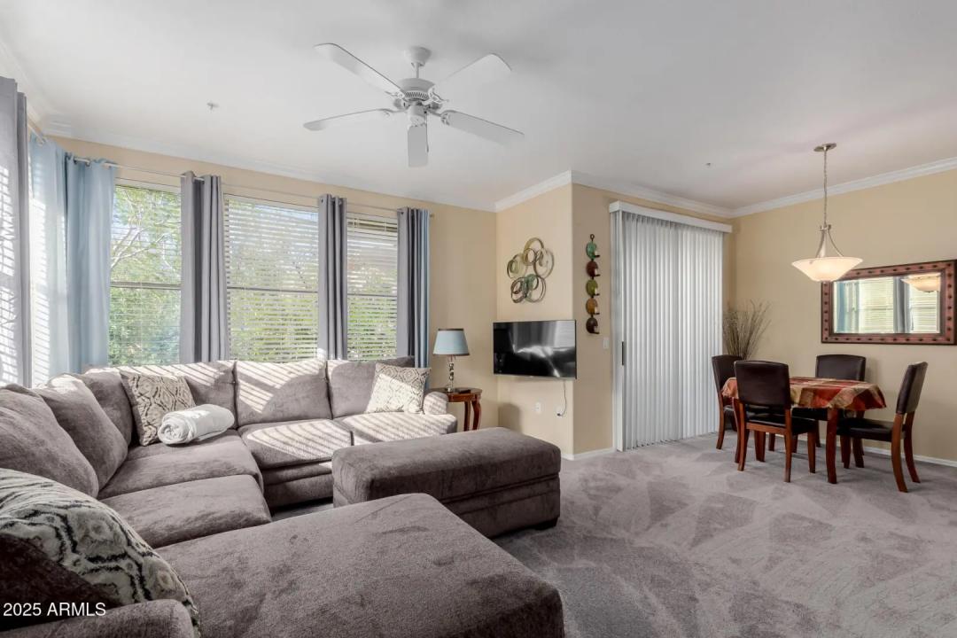 Real Estate Picture 6