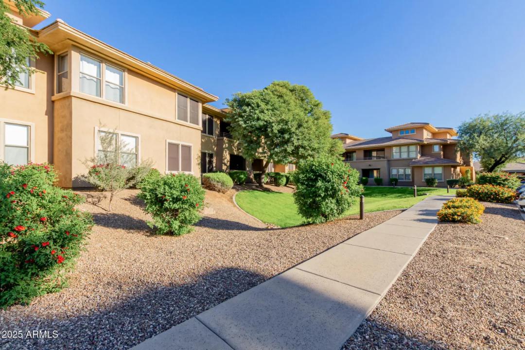 Real Estate Picture 25