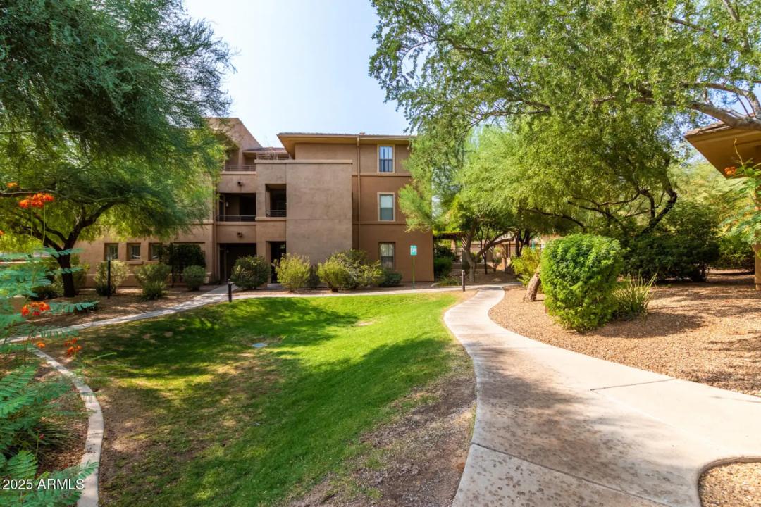 Real Estate Picture 26