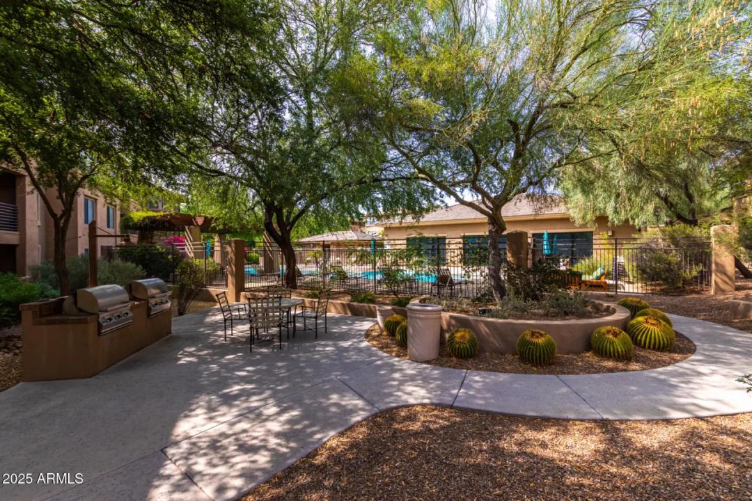 Real Estate Picture 37