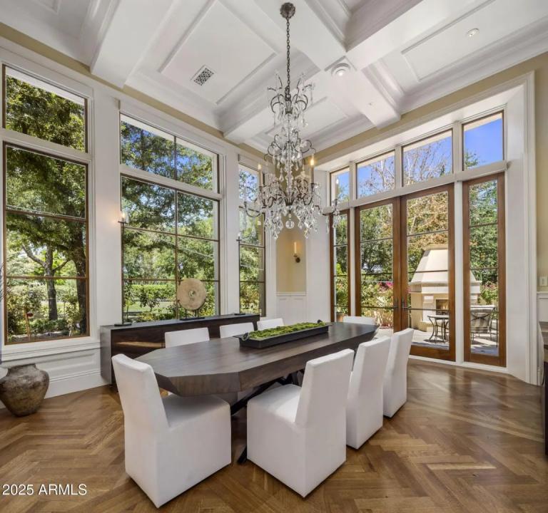 Real Estate Picture 14