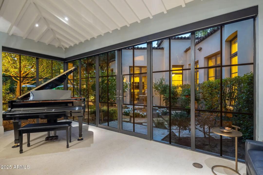 Real Estate Picture 20