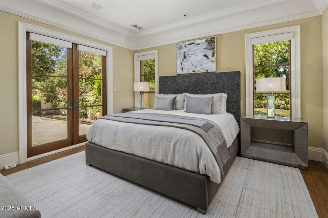 Real Estate Picture 20