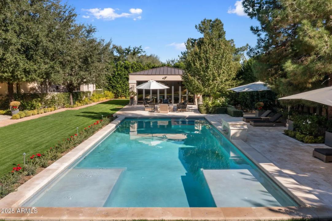 Real Estate Picture 32