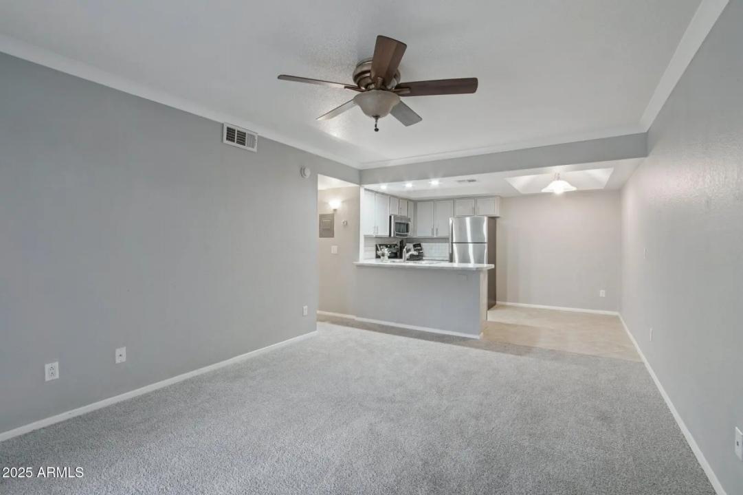 Real Estate Picture 3