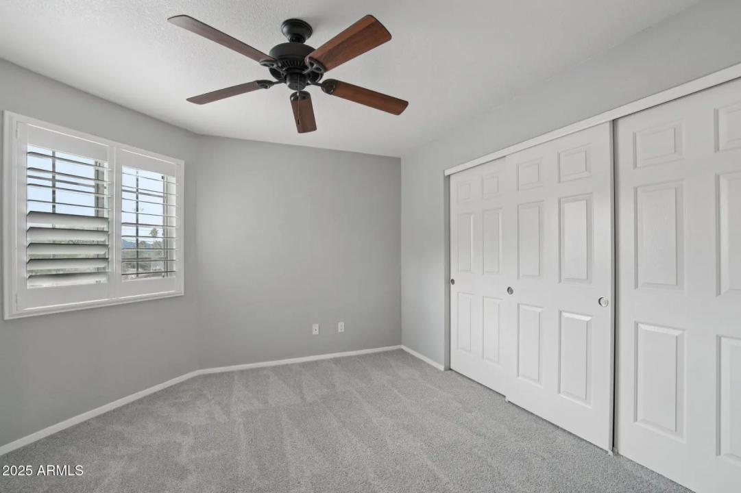 Real Estate Picture 13