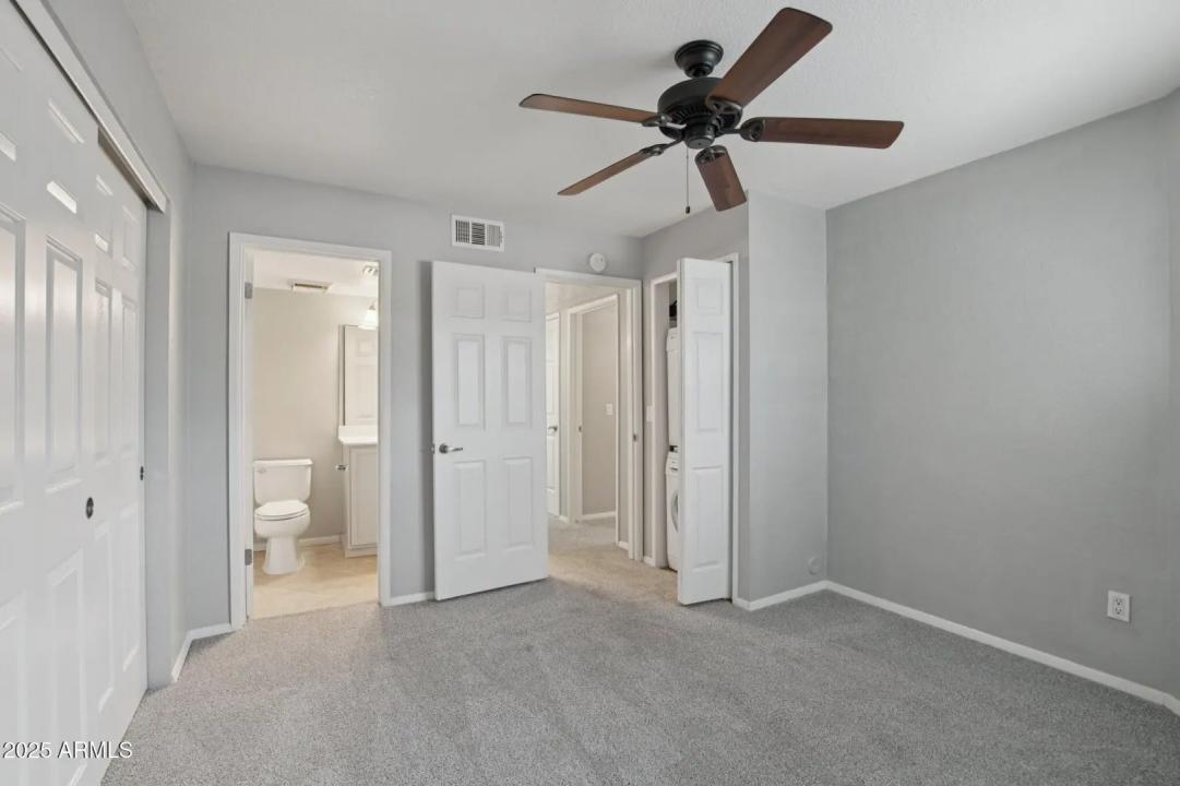 Real Estate Picture 12