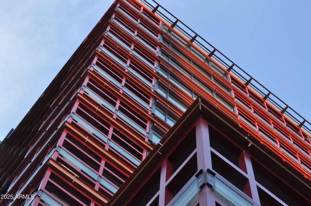 Real Estate Picture 11