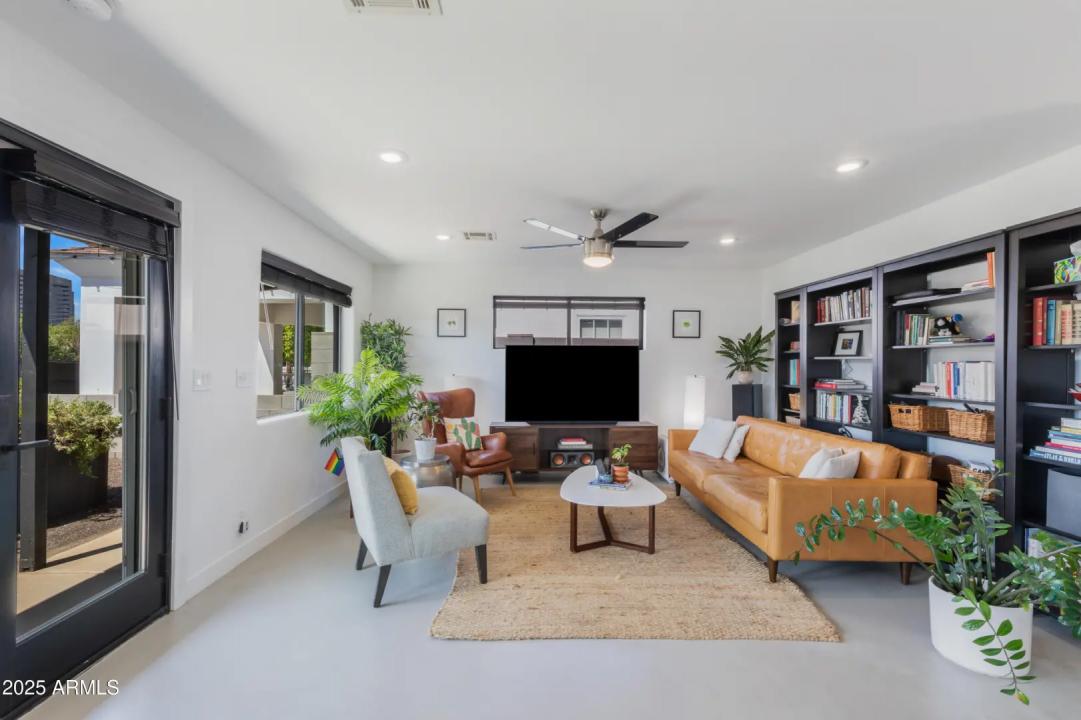 Real Estate Picture 1