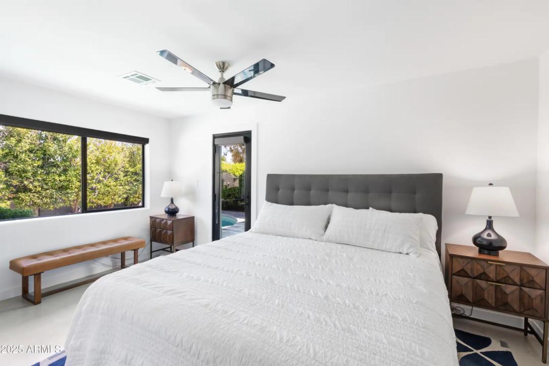 Real Estate Picture 13