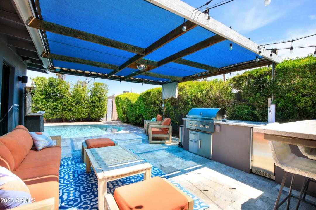 Real Estate Picture 30