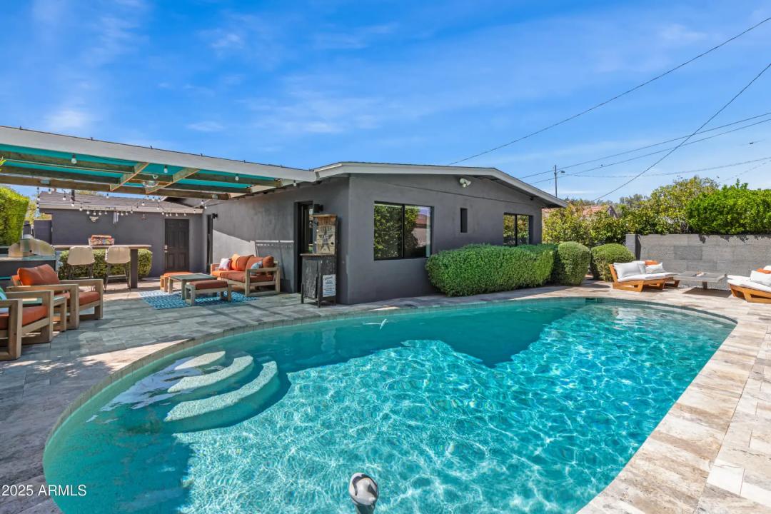 Real Estate Picture 33