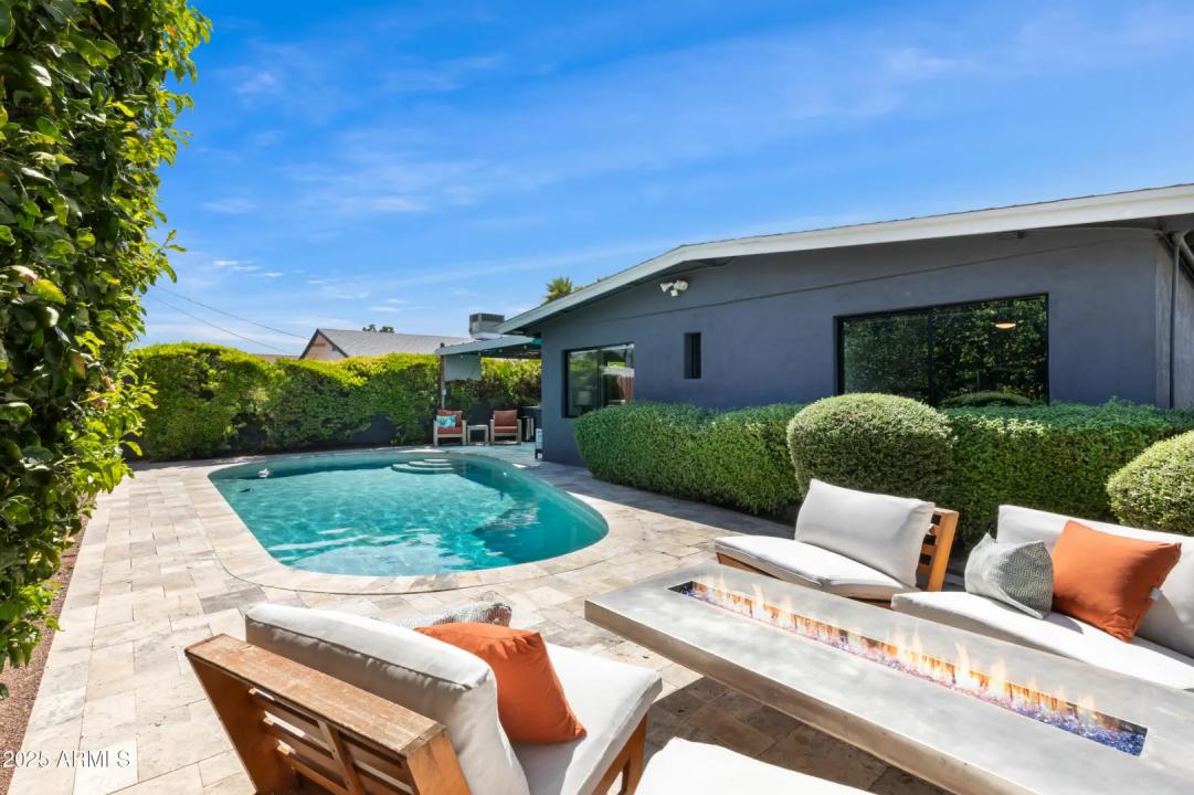 Real Estate Picture 36