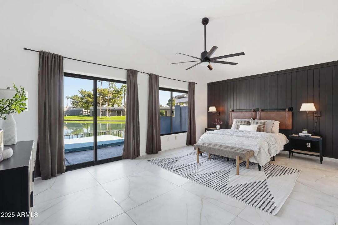 Real Estate Picture 9