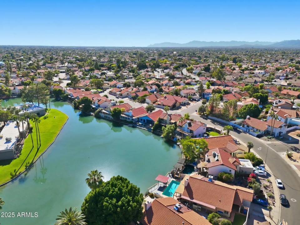 Real Estate Picture 13