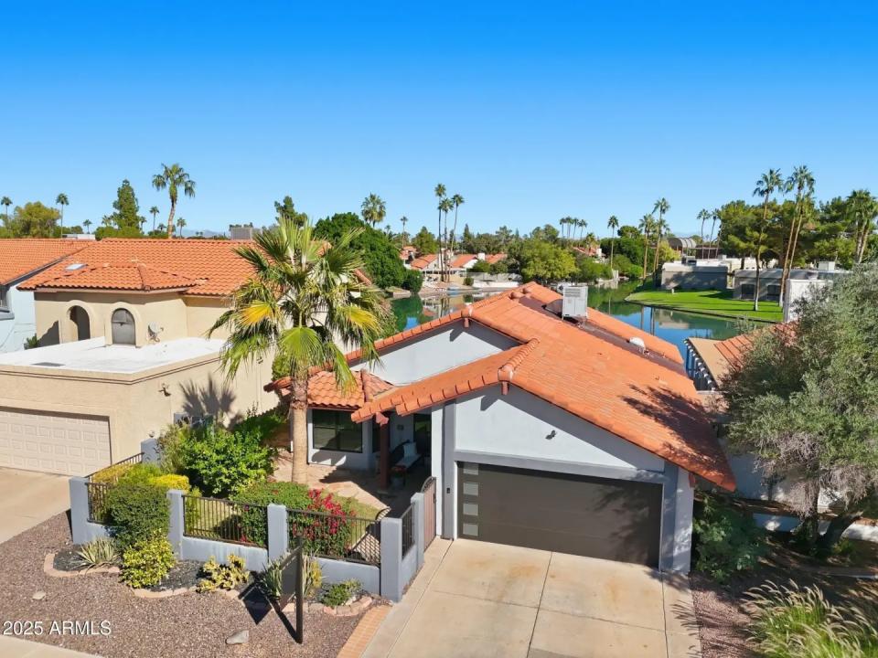 Real Estate Picture 1