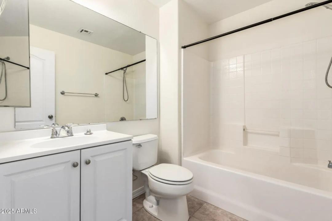 Real Estate Picture 21