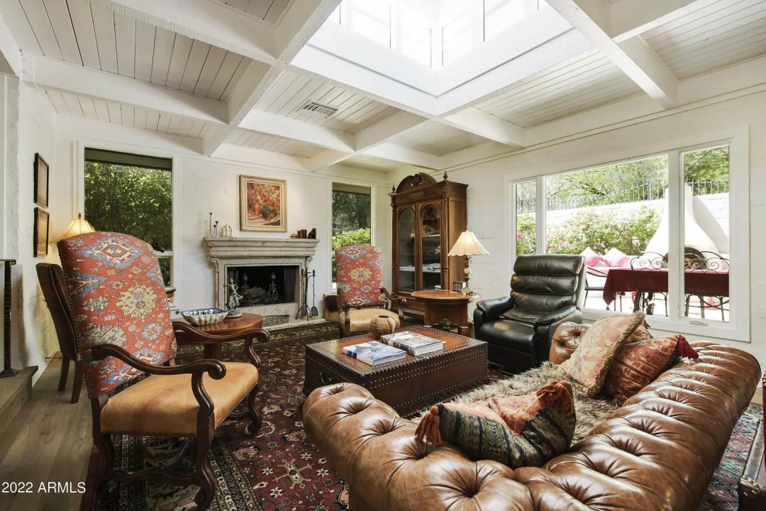 Real Estate Picture 18