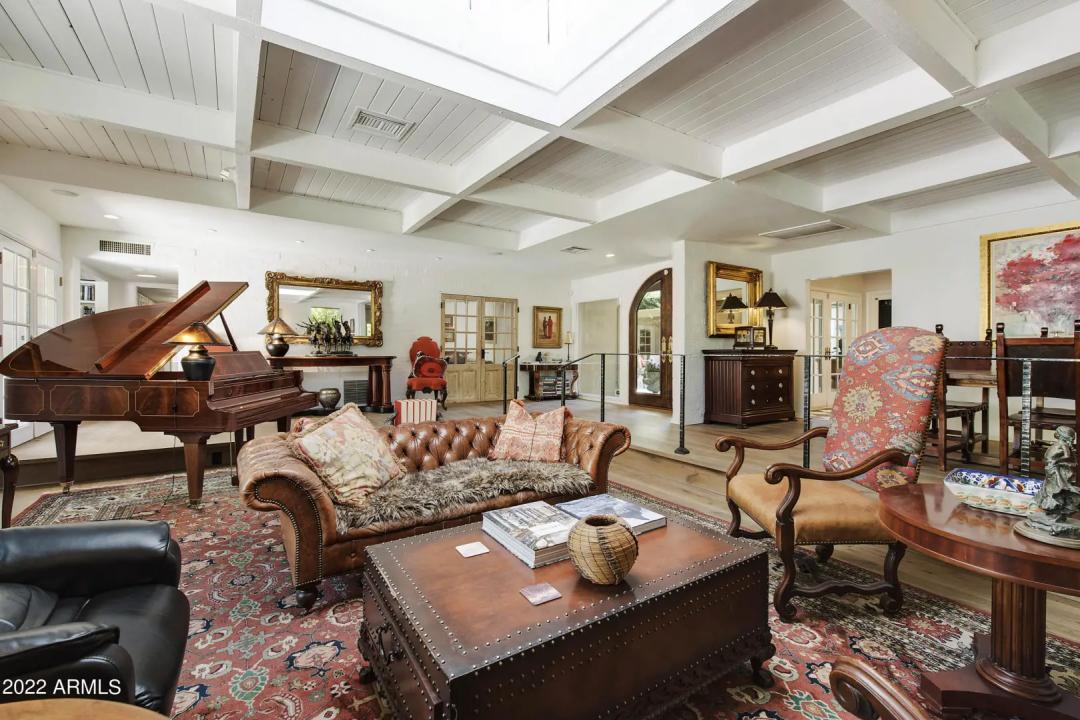 Real Estate Picture 20