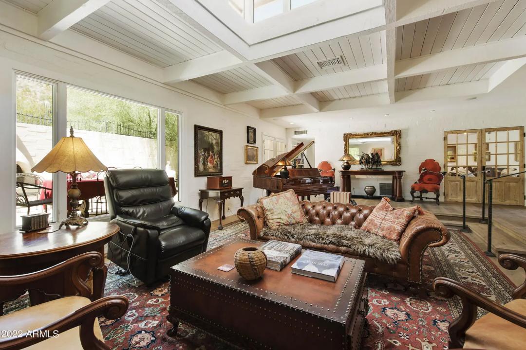 Real Estate Picture 21